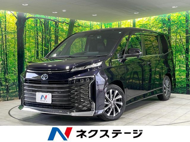TOYOTA / VOXY HYBRID