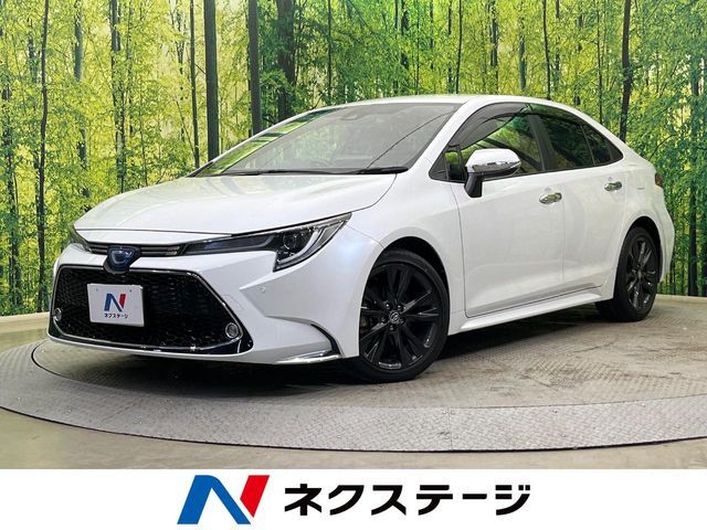 TOYOTA / COROLLA sedan HYBRID 4WD