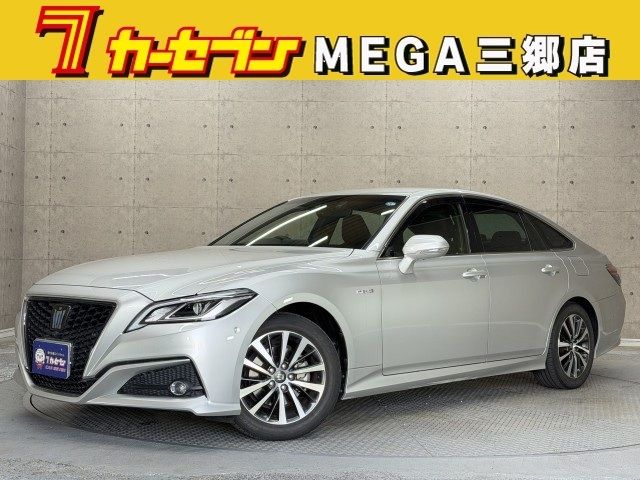 TOYOTA / CROWN sedan hybrid