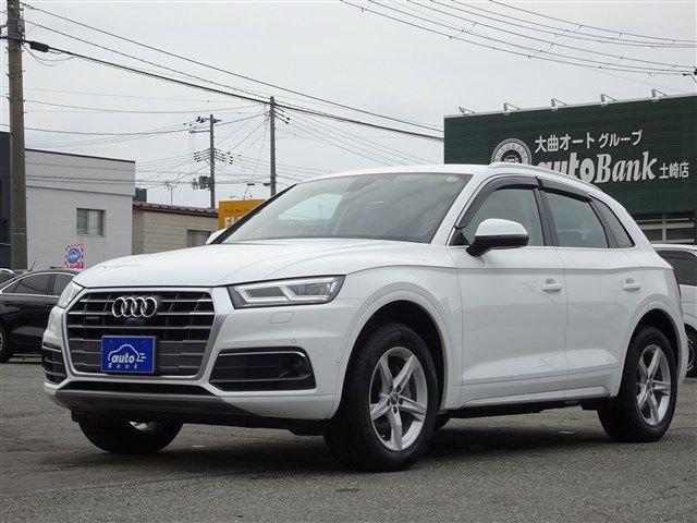 AUDI / AUDI Q5