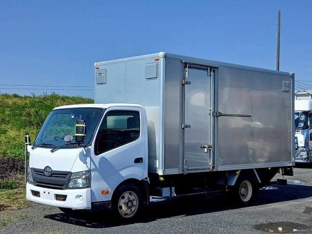 TOYOTA / DYNA