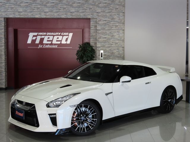 NISSAN / GT-R