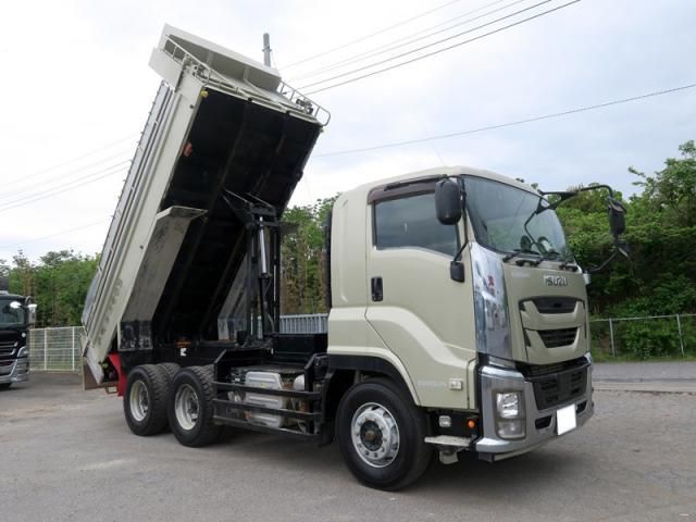 ISUZU / GIGA