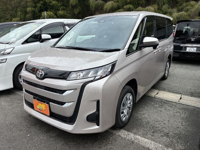 TOYOTA / NOAH 4WD