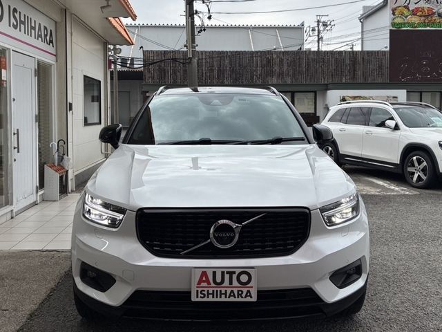 VOLVO / VOLVO XC40