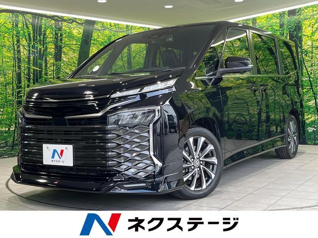 TOYOTA / VOXY HYBRID