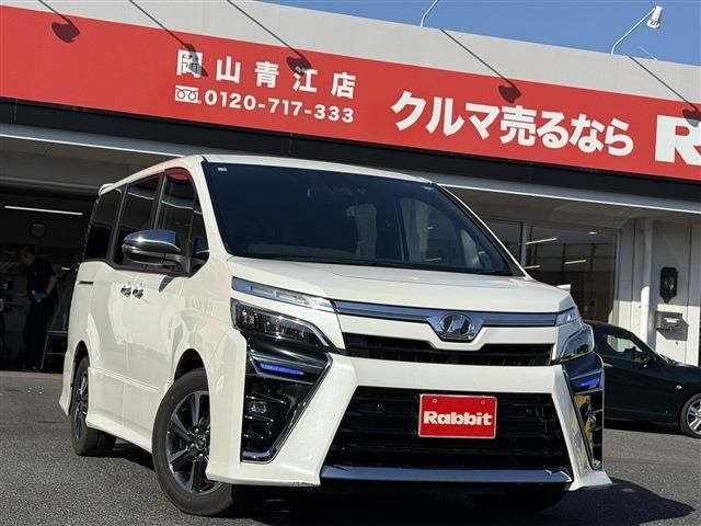TOYOTA / VOXY