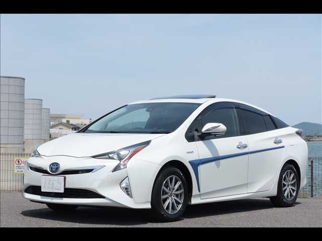 TOYOTA / PRIUS 4WD
