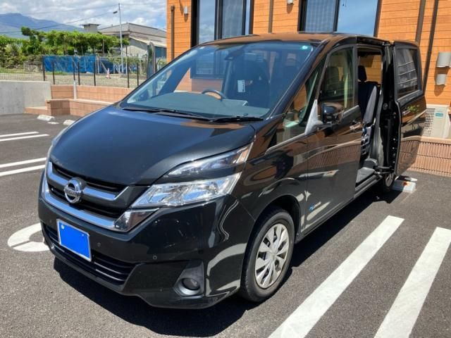 NISSAN / SERENA  S-HYBRID 4WD