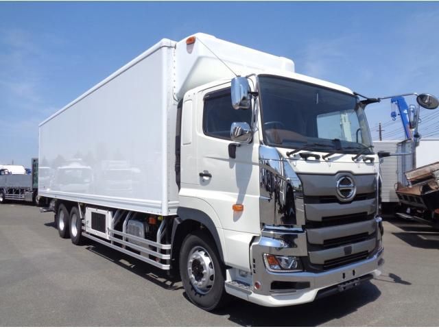 Japanese used car Ref# 1582848 HINO / PROFIA