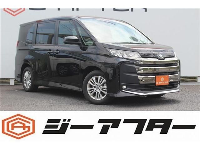 TOYOTA / NOAH