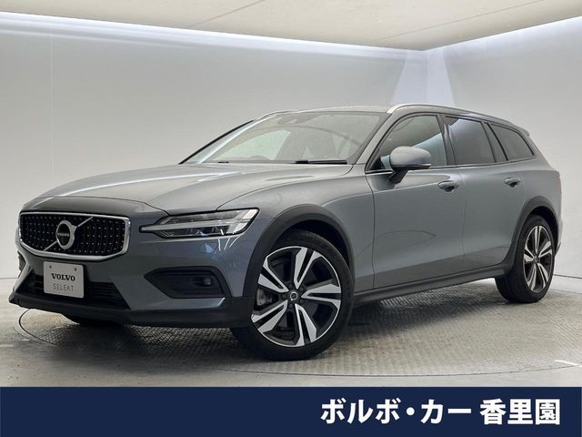 VOLVO / VOLVO V60 CROSS COUNTRY