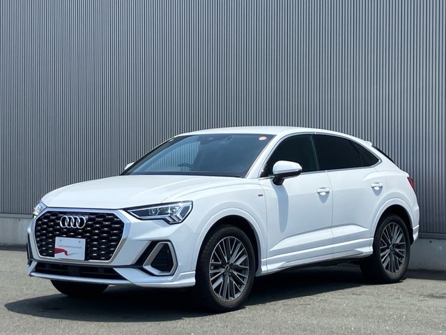 AUDI / AUDI Q3 SPORTBACK