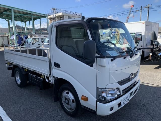 Japanese used car Ref# 1583853 HINO / DUTRO
