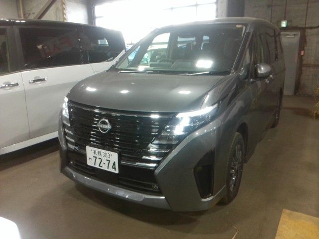 NISSAN / SERENA  WG 4WD