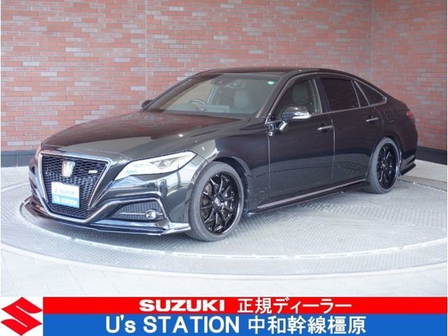 TOYOTA / CROWN sedan hybrid