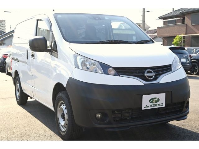 NISSAN / NV200 VANETTE van 4WD