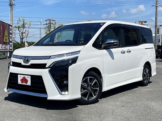 TOYOTA / VOXY