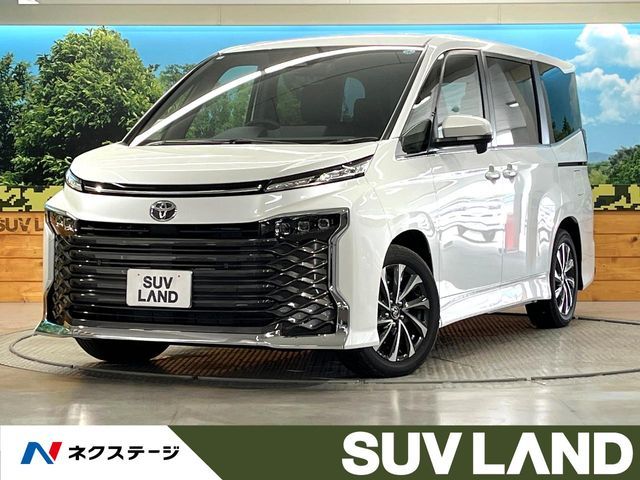 TOYOTA / VOXY HYBRID