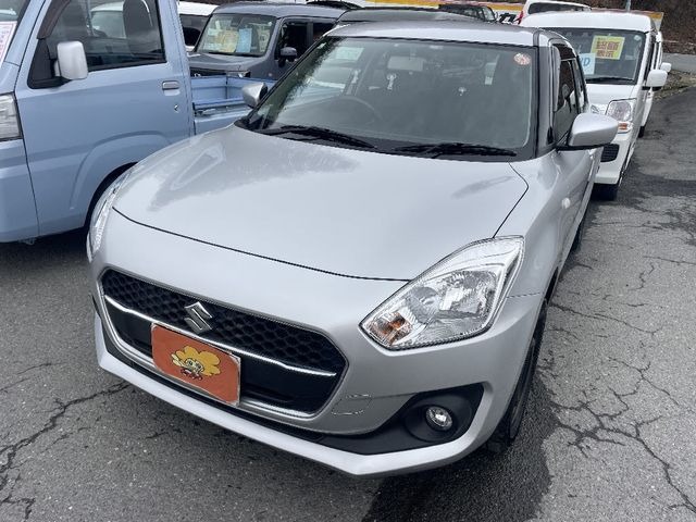 Japanese used car Ref# 1584367 SUZUKI / SWIFT 4WD