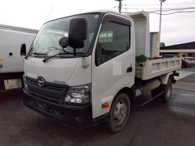 Japanese used car Ref# 1584472 HINO / DUTRO