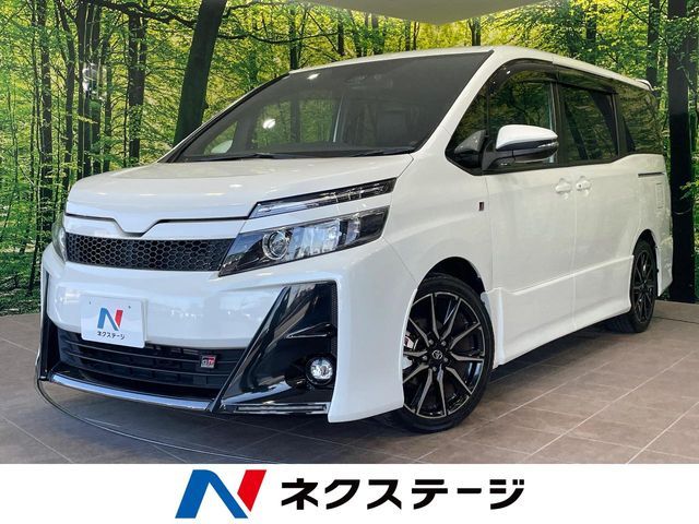 TOYOTA / VOXY