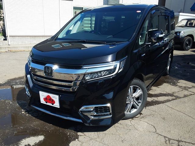 Japanese used car Ref# 1584866 HONDA / STEPWAGON e:HEV SPADA