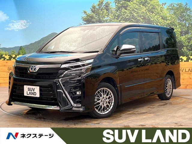 TOYOTA / VOXY HYBRID