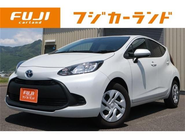 Japanese used car Ref# 1584954 TOYOTA / AQUA