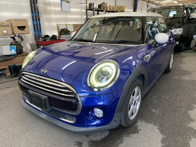 Japanese used car Ref# 1585094 BMW / MINI COOPER 5DOOR