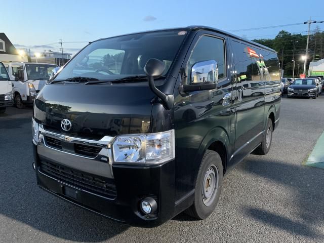 TOYOTA / HIACE van 2WD