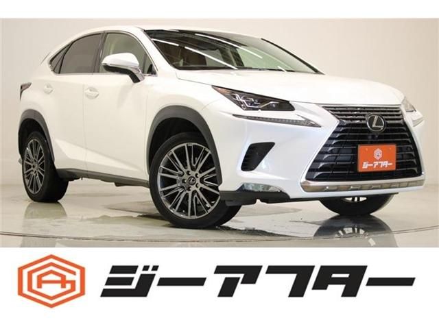 Japanese used car Ref# 1585101 TOYOTA / LEXUS NX300 AWD