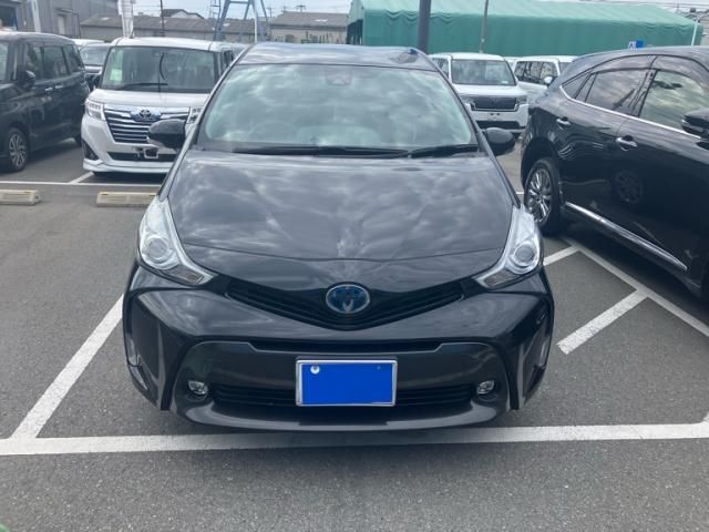 Japanese used car Ref# 1585152 TOYOTA / PRIUS Alpha