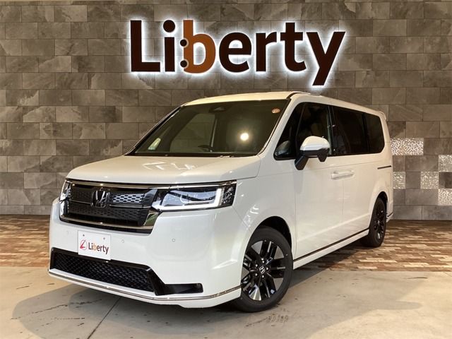 Japanese used car Ref# 1585257 HONDA / STEPWAGON SPADA