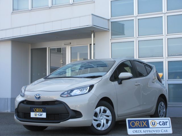 Japanese used car Ref# 1585892 TOYOTA / AQUA