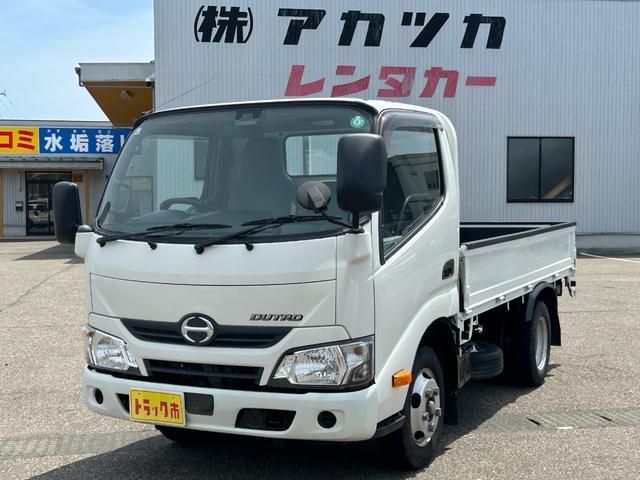 Japanese used car Ref# 1585932 HINO / DUTRO