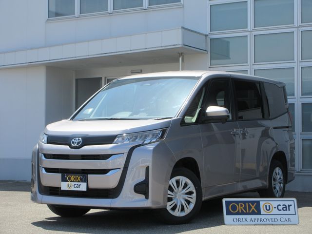 Japanese used car Ref# 1585959 TOYOTA / NOAH 4WD