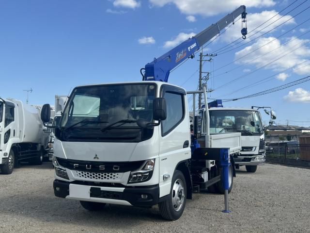 Japanese used car Ref# 1586085 MITSUBISHI / CANTER