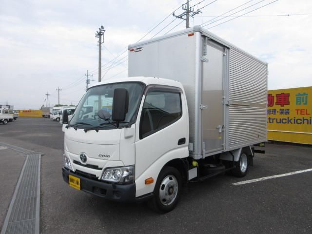 TOYOTA / DYNA