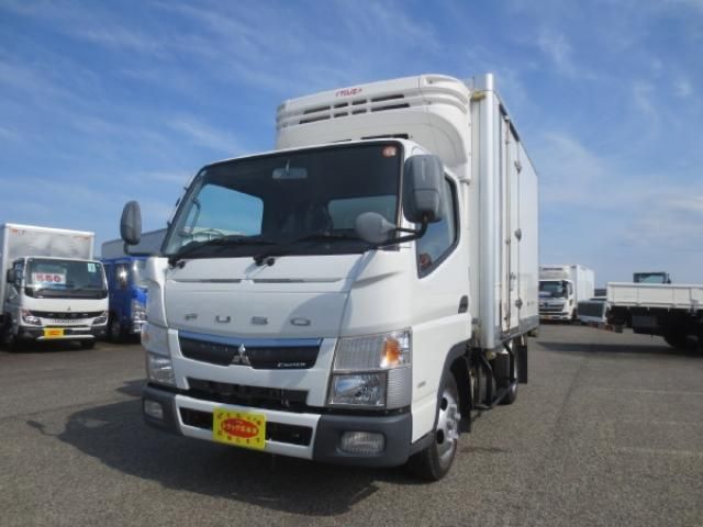Japanese used car Ref# 1586905 MITSUBISHI / CANTER