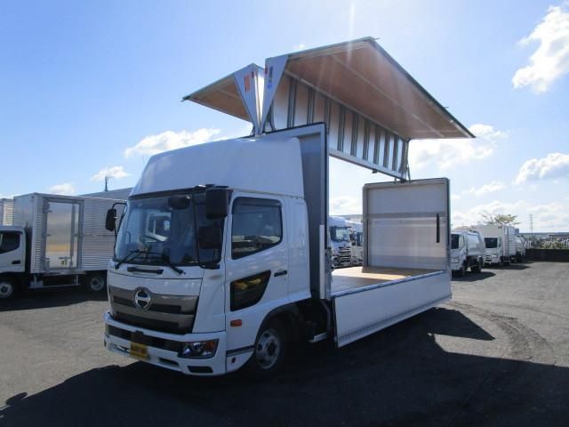 Japanese used car Ref# 1586931 HINO / RANGER