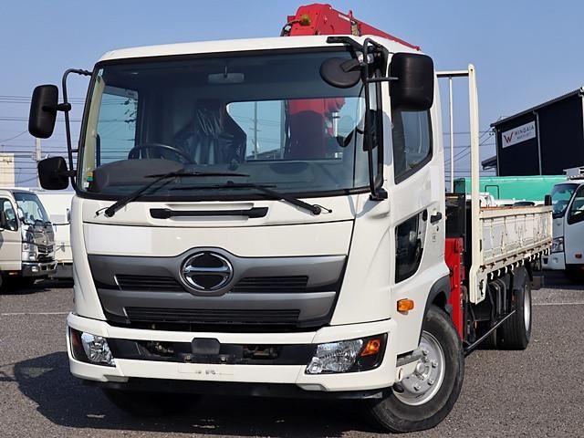 Japanese used car Ref# 1586948 HINO / RANGER