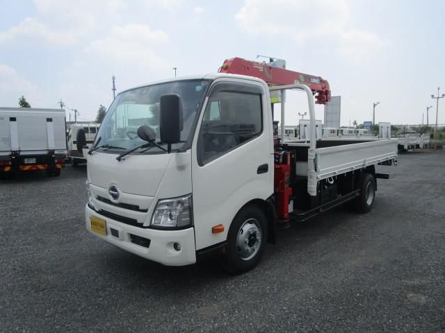 Japanese used car Ref# 1586950 HINO / DUTRO