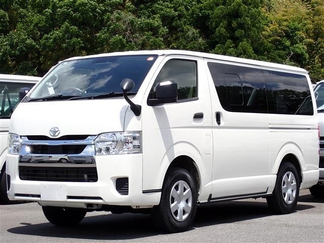 TOYOTA / HIACE van 4WD