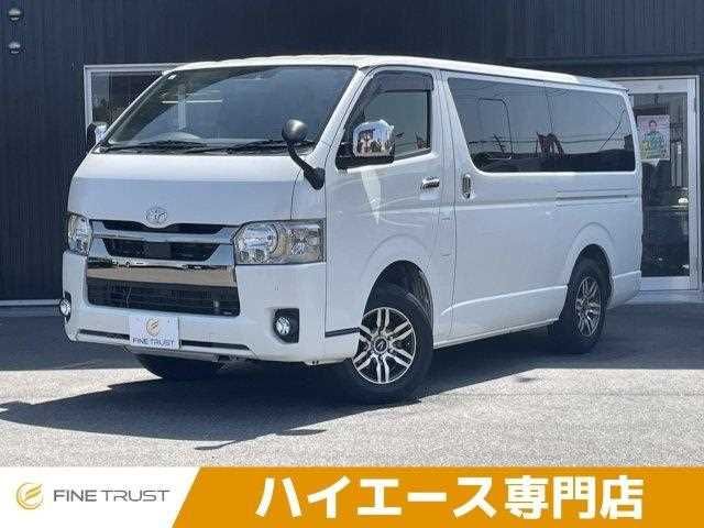 TOYOTA / HIACE van 4WD
