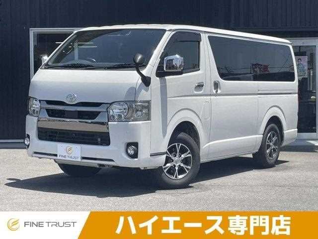 TOYOTA / HIACE van 4WD