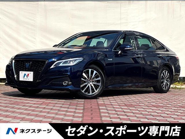 TOYOTA / CROWN sedan hybrid