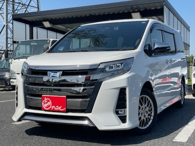 TOYOTA / NOAH HYBRID