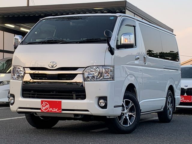TOYOTA / HIACE van 4WD