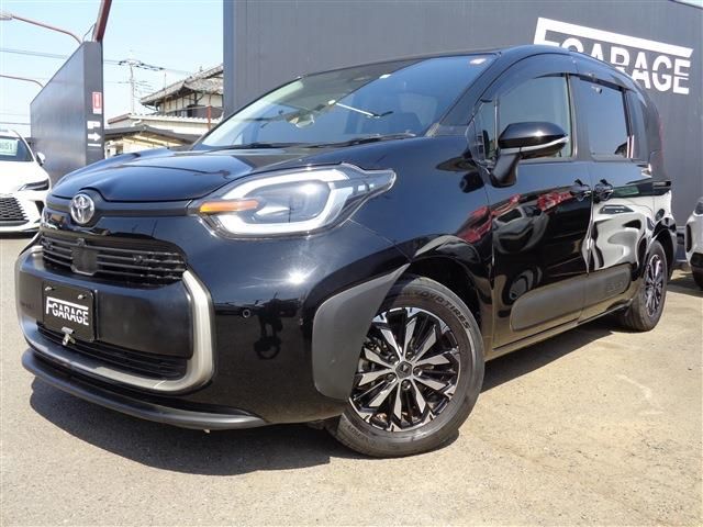 Japanese used car Ref# 1587746 TOYOTA / SIENTA HYBRID